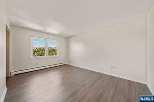 1023 Morningside Ln 2nd Fl, Fort Lee, NJ 07024 - Photo 9