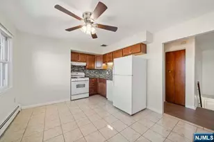 1023 Morningside Ln 2nd Fl, Fort Lee, NJ 07024 - Photo 5