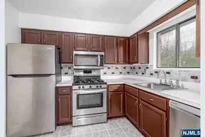 103 Bellgrove 2B #2B, Mahwah, NJ 07430 - Photo 3
