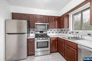 103 Bellgrove 2B, Mahwah, NJ 07430 - Photo 3