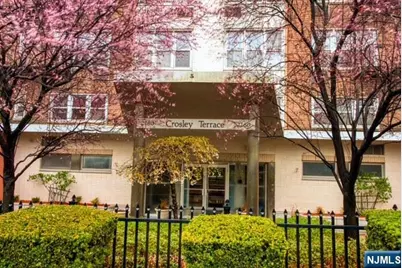 2160 Center Avenue 4S #4S, Fort Lee, NJ 07024 - Photo 9