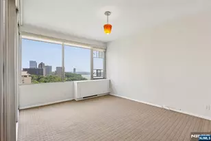 5 Horizon 1708, Fort Lee, NJ 07024 - Photo 33