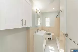 32 Wedgewood Dr 48, Verona, NJ 07044 - Photo 11