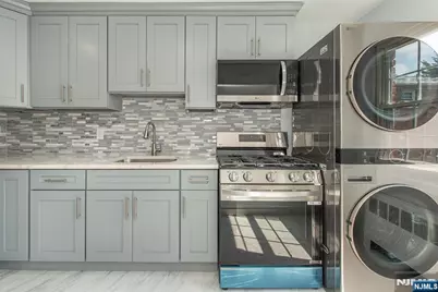 32 Wedgewood Drive 48 #48, Verona, NJ 07044 - Photo 5