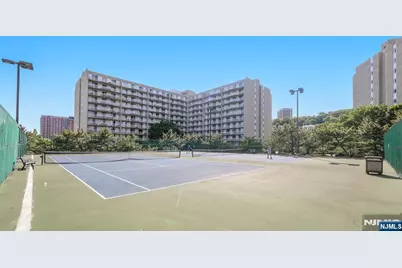 1077 River Road 903 #903, Edgewater, NJ 07020 - Photo 33