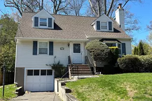 464 Hillcrest Rd, Ridgewood, NJ 07450 - Photo 1