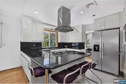 18-05 Saddle River Road, Fair Lawn, NJ 07410 - Photo 15
