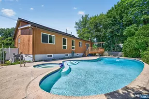 18-05 Saddle River Rd, Fair Lawn, NJ 07410 - Photo 27