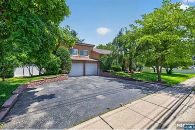 18-05 Saddle River Road, Fair Lawn, NJ 07410 - Photo 31