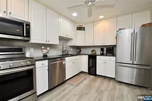 18 Bradshaw Ct B3, Hillsdale, NJ 07642 - Photo 13