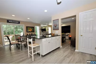 18 Bradshaw Court B3 #B3, Hillsdale, NJ 07642 - Photo 11