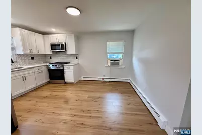 38 Cottage Place 2 #2, Garfield, NJ 07026 - Photo 5