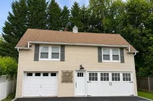 51 Sheridan Ave, Ho Ho Kus, NJ 07423 - Photo 1
