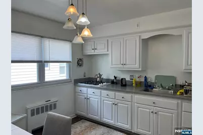 201 Oakdene Place D1 #D1, Cliffside Park, NJ 07010 - Photo 13