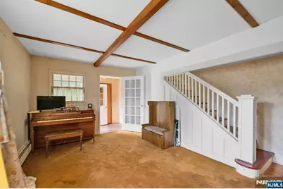 163 W Midland Avenue, Paramus, NJ 07652 - Photo 9