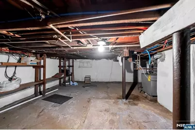 163 W Midland Avenue, Paramus, NJ 07652 - Photo 31