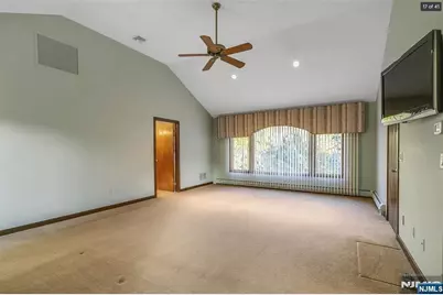 88 Van Blarcom Lane, Wyckoff Township, NJ 07481 - Photo 17