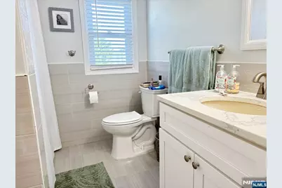 527 Anthony Court 2 #2, Lyndhurst Township, NJ 07071 - Photo 7