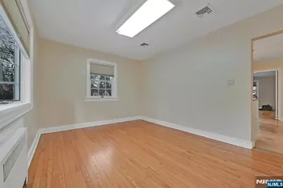 40 Clinton Avenue, Tenafly, NJ 07670 - Photo 5