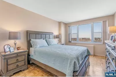 2000 Linwood Avenue 9J #9J, Fort Lee, NJ 07024 - Photo 13