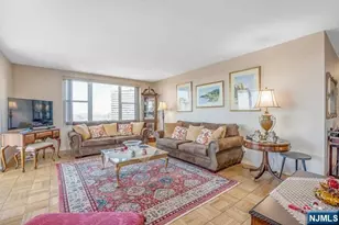 2000 Linwood Ave 9J, Fort Lee, NJ 07024 - Photo 7