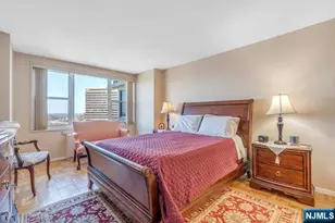 2000 Linwood Ave 9J, Fort Lee, NJ 07024 - Photo 11