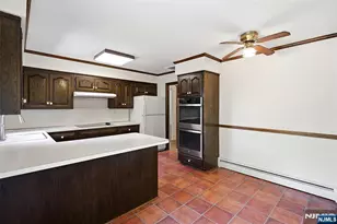 308 Ross Ave, Hackensack, NJ 07601 - Photo 11