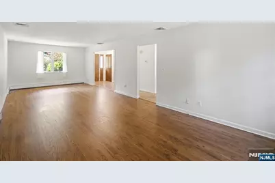 308 Ross Avenue, Hackensack, NJ 07601 - Photo 9
