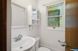308 Ross Ave, Hackensack, NJ 07601 - Photo 17
