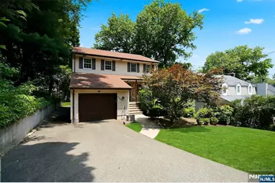 308 Ross Avenue, Hackensack, NJ 07601 - Photo 1