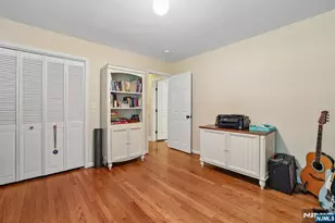 10 Arcadia Rd, Woodcliff Lake, NJ 07677 - Photo 17