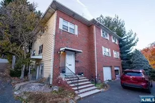 1462A River Road 1, Edgewater, NJ 07020 - Photo 1