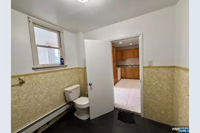 525 Harrison Avenue 2F #2F, Harrison, NJ 07029 - Photo 9