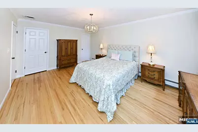 102 Lisa Court, Wyckoff Township, NJ 07481 - Photo 11