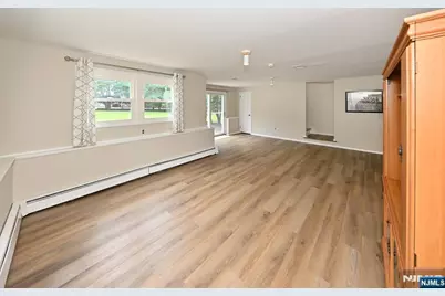 102 Lisa Court, Wyckoff Township, NJ 07481 - Photo 19