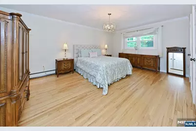 102 Lisa Court, Wyckoff Township, NJ 07481 - Photo 9