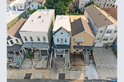 86 Clendenny Avenue, Jersey City, NJ 07304 - Photo 21
