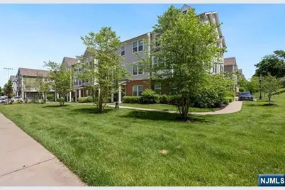 44 Truman Drive, Wood Ridge, NJ 07075 - Photo 5