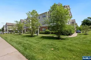 44 Truman Dr, Wood Ridge, NJ 07075 - Photo 5