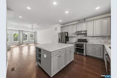 18 Litchfield Lane, Fair Lawn, NJ 07410 - Photo 1