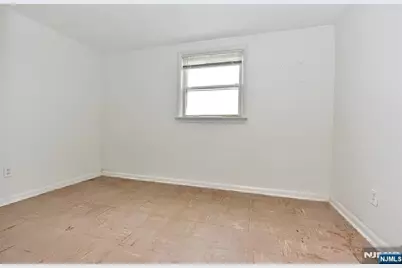 391 Macarthur Avenue, Garfield, NJ 07026 - Photo 21