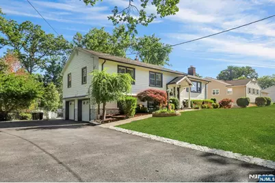 11 Rande Drive, Wayne, NJ 07470 - Photo 3