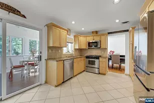 11 Rande Dr, Wayne, NJ 07470 - Photo 17