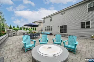 22 Hilltop Dr, Caldwell, NJ 07006 - Photo 39
