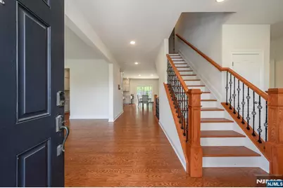 22 Hilltop Drive, Caldwell, NJ 07006 - Photo 3