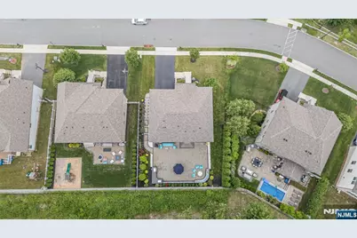 22 Hilltop Drive, Caldwell, NJ 07006 - Photo 47