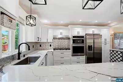 2604 Cleveland Avenue, Washington Township, NJ 07676 - Photo 9