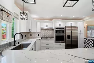 2604 Cleveland Ave, Washington Township, NJ 07676 - Photo 9