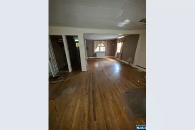 254 Glenwood Avenue, East Orange, NJ 07017 - Photo 5