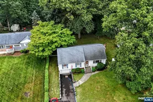 423 W Oakland Ave, Oakland, NJ 07436 - Photo 5